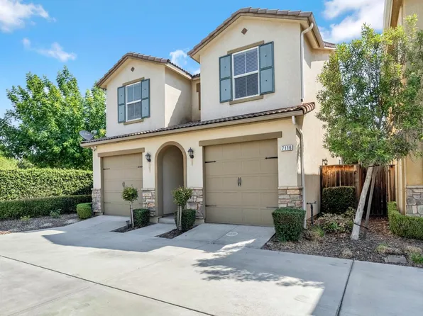 7116 N Refinement Dr, Fresno, CA 93711