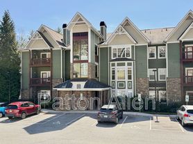 1000 Olde Eastwood Village Blvd