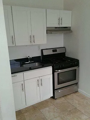 Rented by Arena Real Estate | media 8