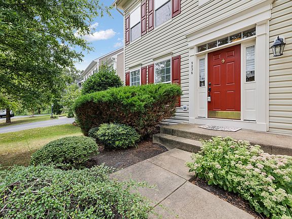 4th image of 9036 Woodpecker Ct