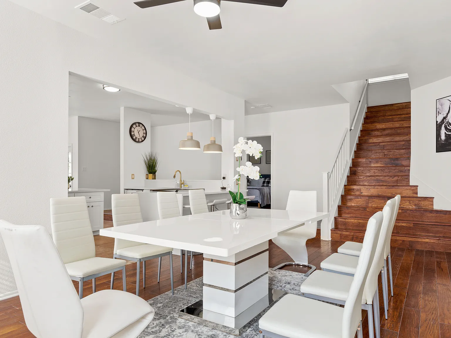 3 bed, $7,500 — Photo 3