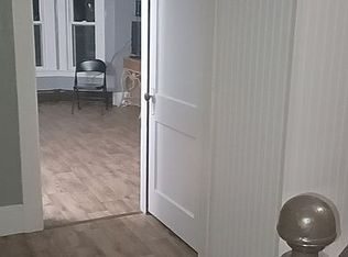 18 Lakeview St, Lincoln, ME 04457