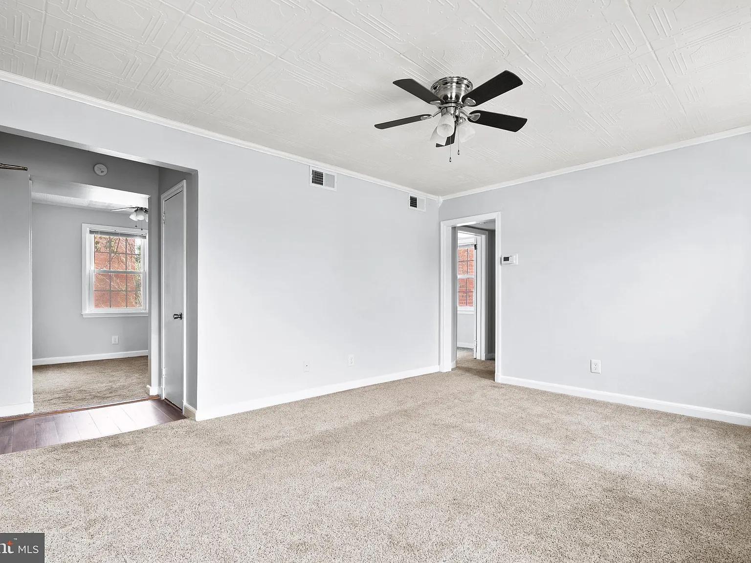 Hillcrest — Photo 2
