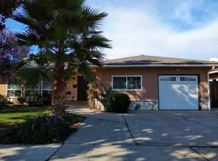1196 E San Madele Ave, Fresno, CA