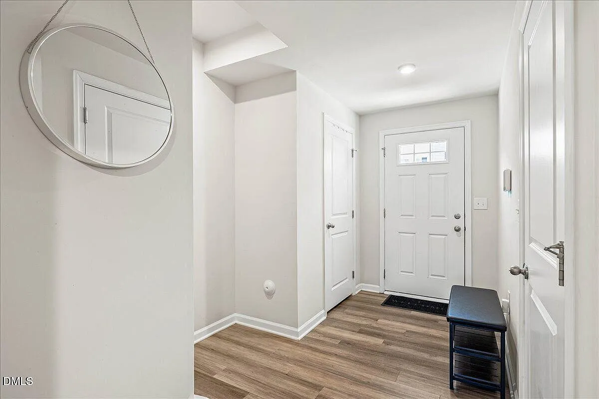 3 bed, 2.5 bath, $1,850 — Photo 3