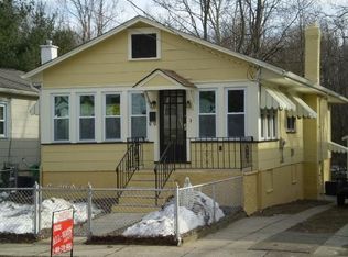 9 Cross Rd, Pine Hill, NJ 08021