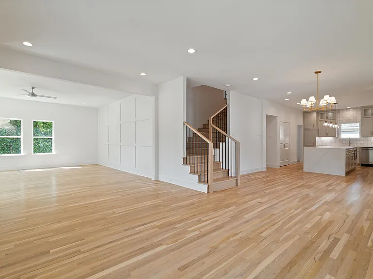 6255 Belmont Ave — Photo 6