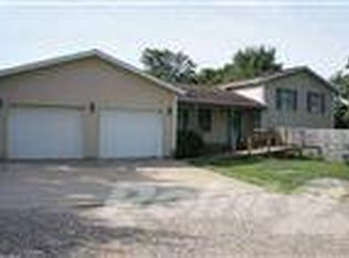 124 W 1st St, Lawton, MI 49065