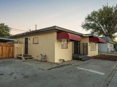 44544 10th St W, Lancaster, CA, 93534