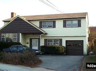 68 Meadow Rd, Inwood, NY 11096