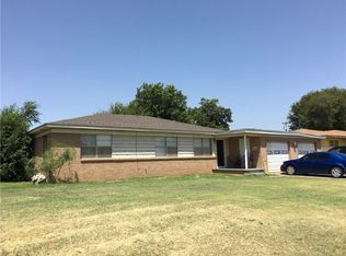 1305 N York St, Altus, OK 73521