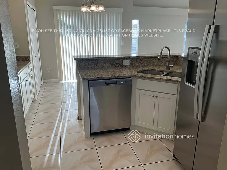 427 Symphony Pl — Photo 7