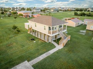 1811 Broadway Ave, Port Bolivar, TX 77650