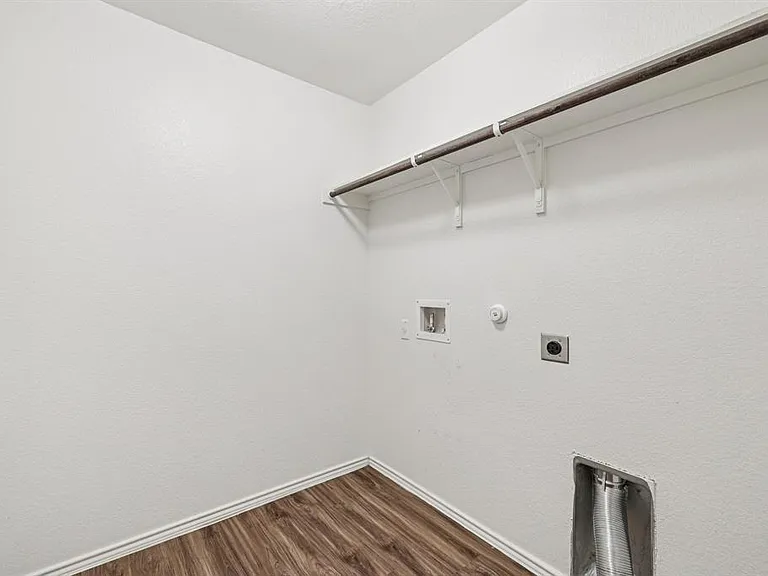 138 George Kimble Cv — Photo 28