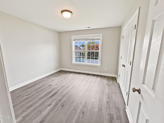 5th image of 459 Windgate Dr