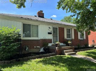 9919 Merriman Rd, Livonia, MI 48150