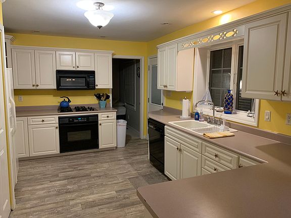 4th image of 719 Saint Joseph Pl
