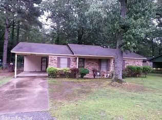 2211 Crestwood, Pine Bluff, AR 71603