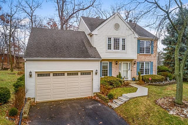 1st image of 704 Red Oak Dr