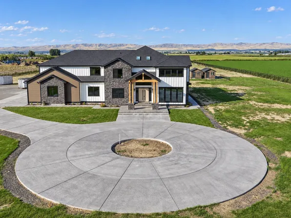 2261 Outlook Rd, Outlook, WA 98938