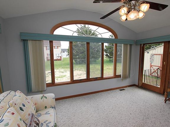 4th image of 103 Clearbrooke Blvd