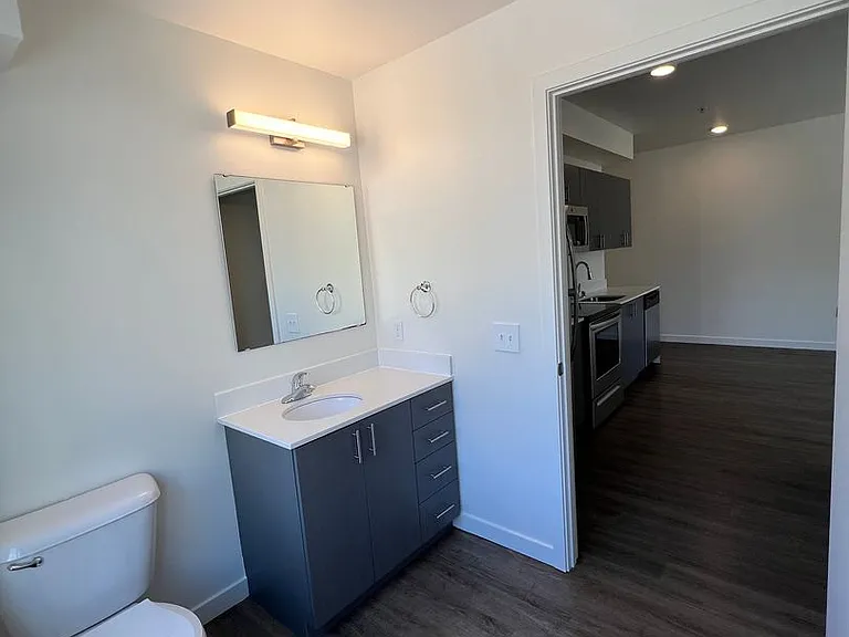 4801 Fauntleroy Apartments — Photo 39