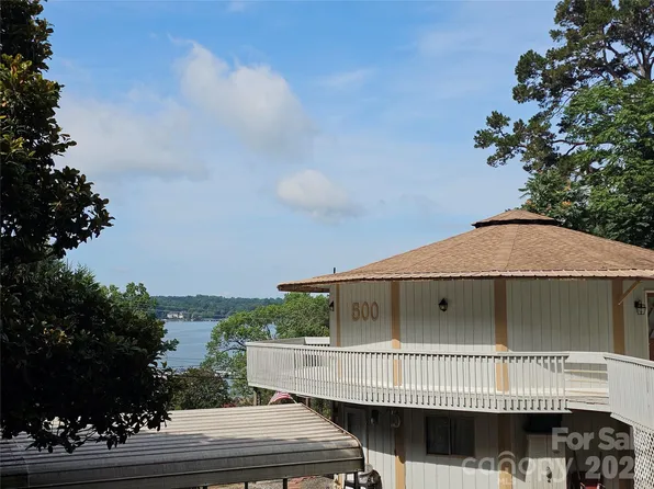 500 Steel Bridge Loop, Hickory, NC 28601