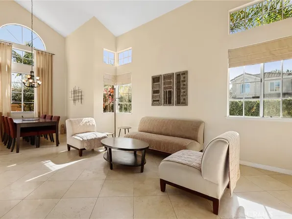 2 Bormes, Irvine, CA 92614