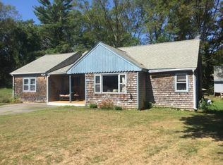 28 Rock St, Westport, MA 02790