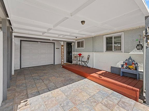 3rd image of 1700 Utah Street
