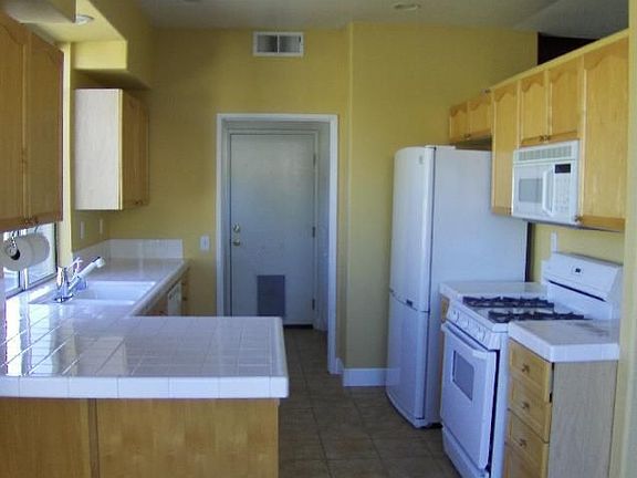 Bright Kitchen