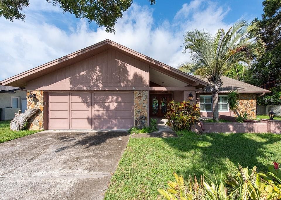 1st image of 715 DEL ORO DRIVE
