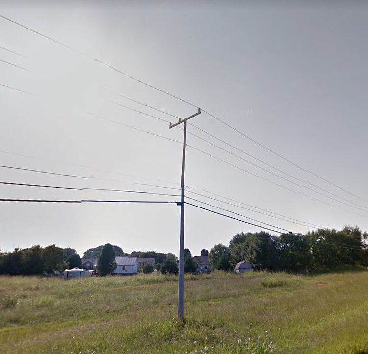 2nd image of 958 N Broadway St