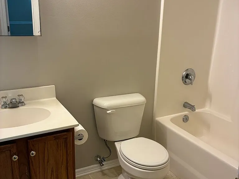 456 Bellegrove Dr — Photo 10