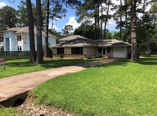 1725 Pine Village Dr, Houston, TX 77080