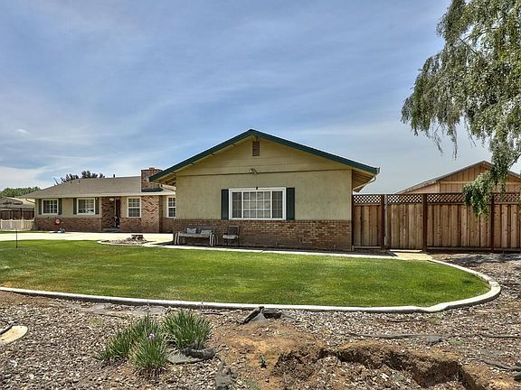 4th image of 3455 Susie Ln
