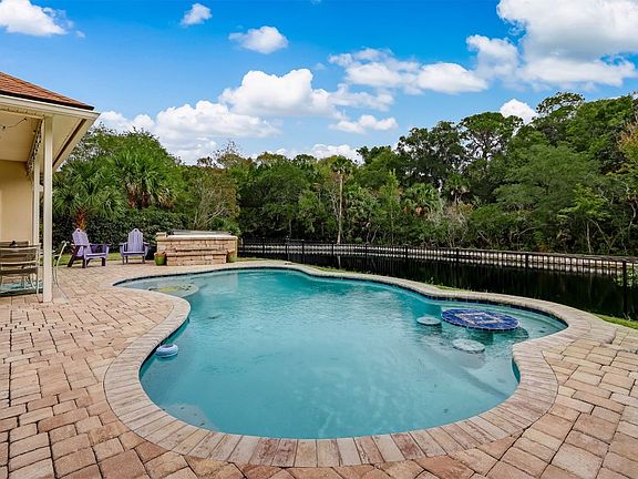 5th image of 95327 Mackinas Cir