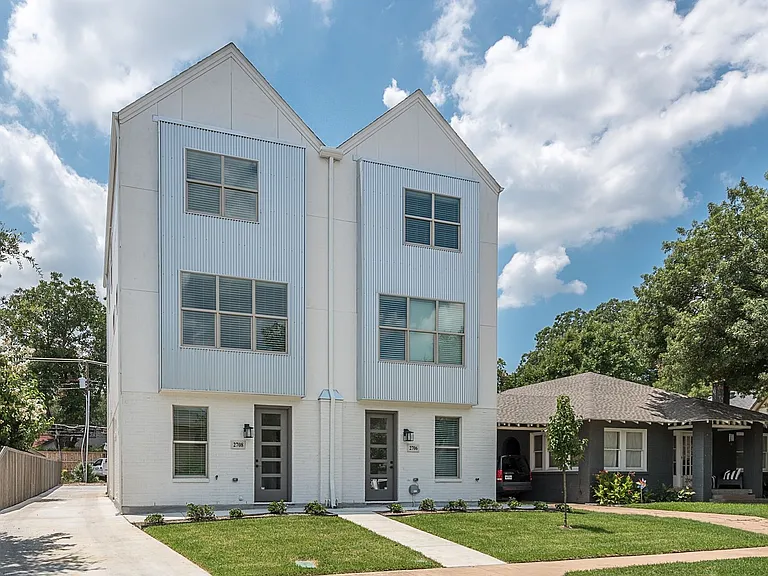 2706 Forest Park Blvd — Photo 3