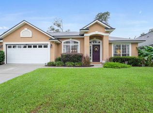 338 Southern Rose Dr, Jacksonville, FL 32225