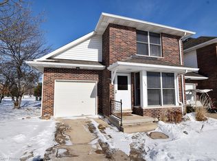 123 Wycliffe Dr, West Chicago, IL 60185