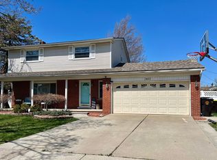 3442 Benson St, Trenton, MI 48183