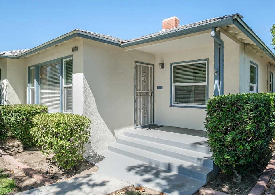 1st image of 2946 N Vagedes Ave