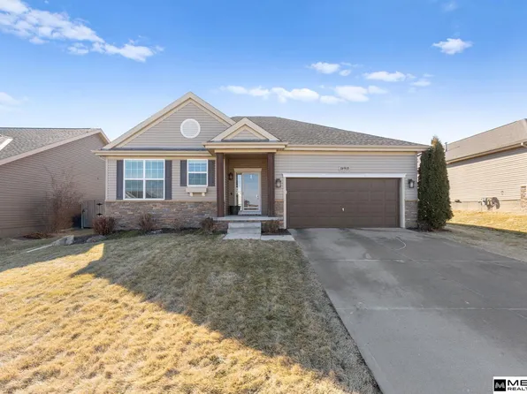 18911 Josephine St, Omaha, NE 68136