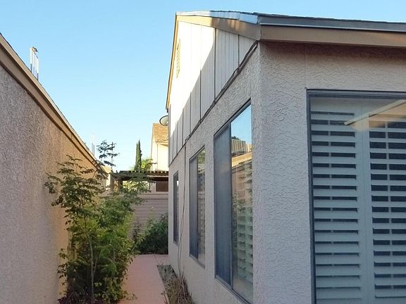 3rd image of 2455 N Palo Dulce Dr