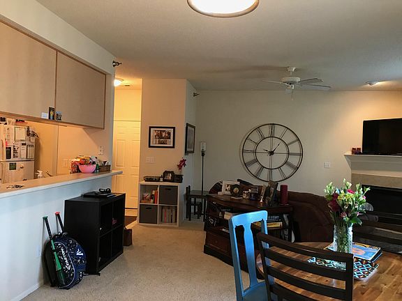 5th image of 1360 SE Florence Dr Unit 61