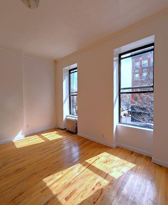 1st image of 359 Pleasant Ave APT 3