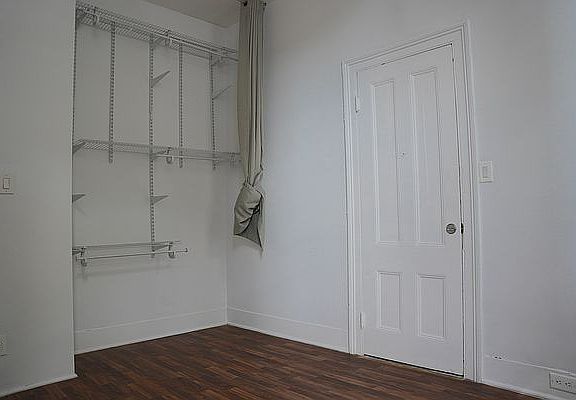4th image of 265 Irving Ave #1