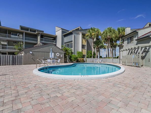 1001 Bay Rd APT 205