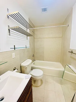 Rented by Compass | media 23