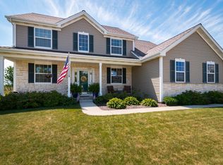 2329 Keres Ct, Grafton, WI 53024